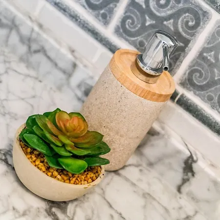 Cozy 2 Bedroom In Nueva Andalucia Διαμέρισμα Μαρμπέλλα