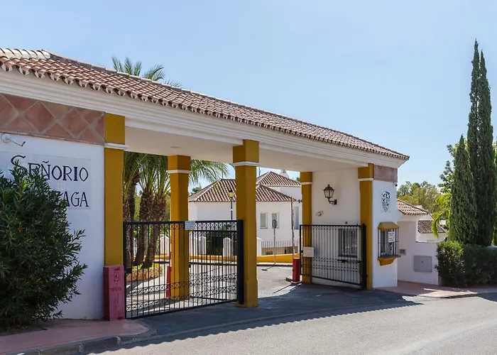Cozy 2 Bedroom In Nueva Andalucia 아파트