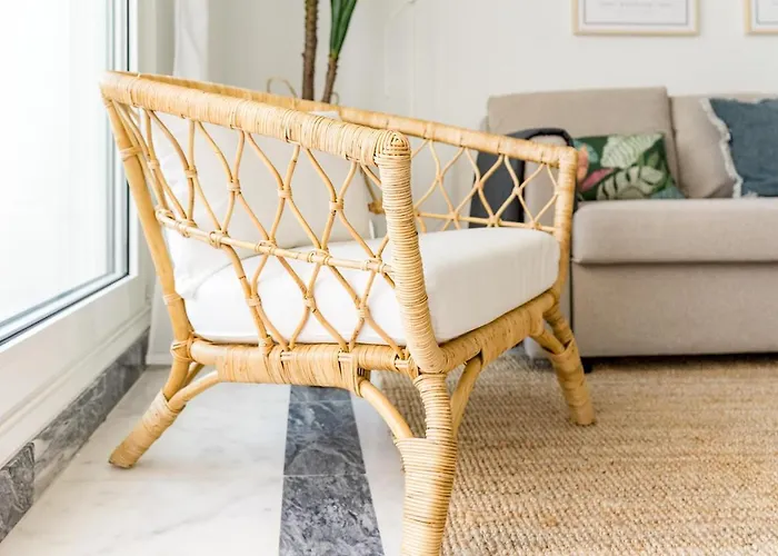 Cozy 2 Bedroom In Nueva Andalucia *