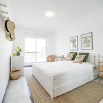 Cozy 2 Bedroom In Nueva Andalucia