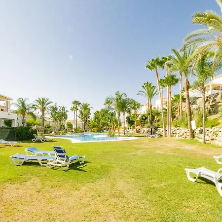 Apartament Cozy 2 Bedroom In Nueva Andalucia Marbella